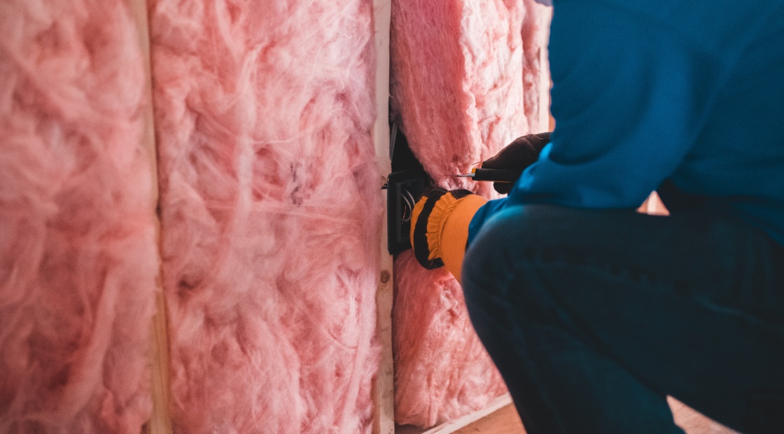 Using insulation to reduce heating oil useage